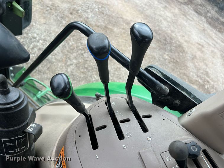 image for item LG9037 2015 John Deere 6115D  MFWD tractor