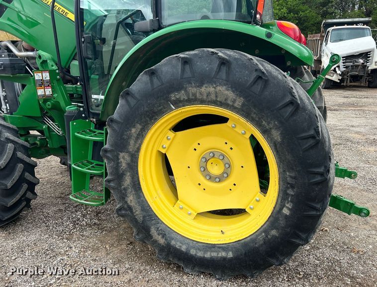 image for item LG9037 2015 John Deere 6115D  MFWD tractor