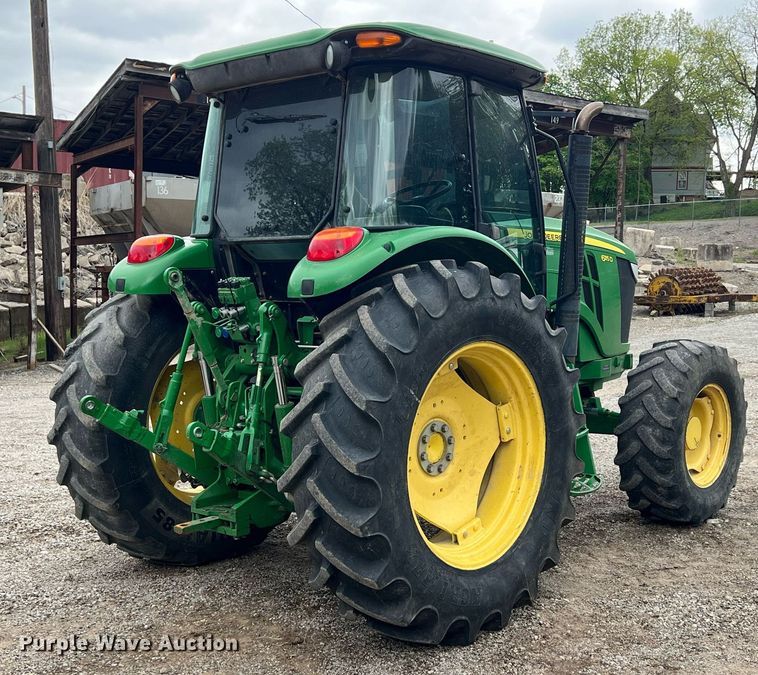 image for item LG9038 2013 John Deere 6115D  MFWD tractor