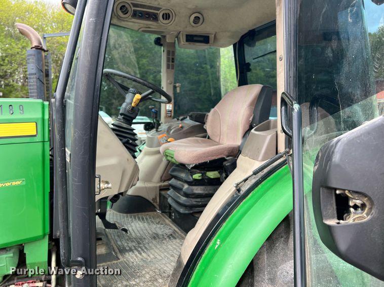 image for item LG9038 2013 John Deere 6115D  MFWD tractor