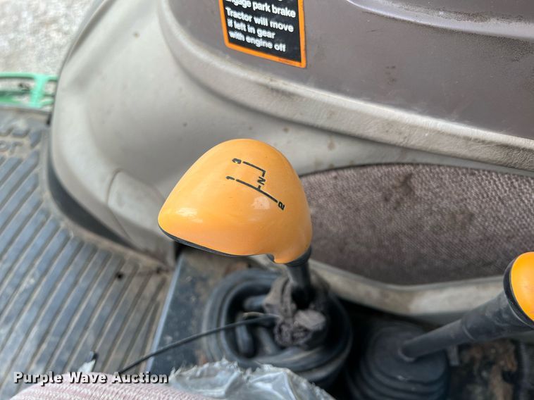 image for item LG9038 2013 John Deere 6115D  MFWD tractor