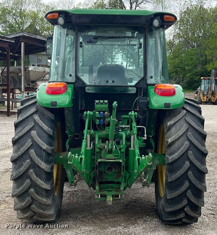 image for item LG9039 2015 John Deere 6115D  MFWD tractor