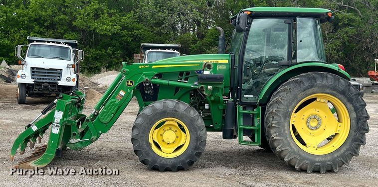 image for item LG9039 2015 John Deere 6115D  MFWD tractor