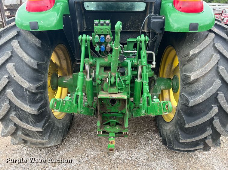 image for item LG9039 2015 John Deere 6115D  MFWD tractor