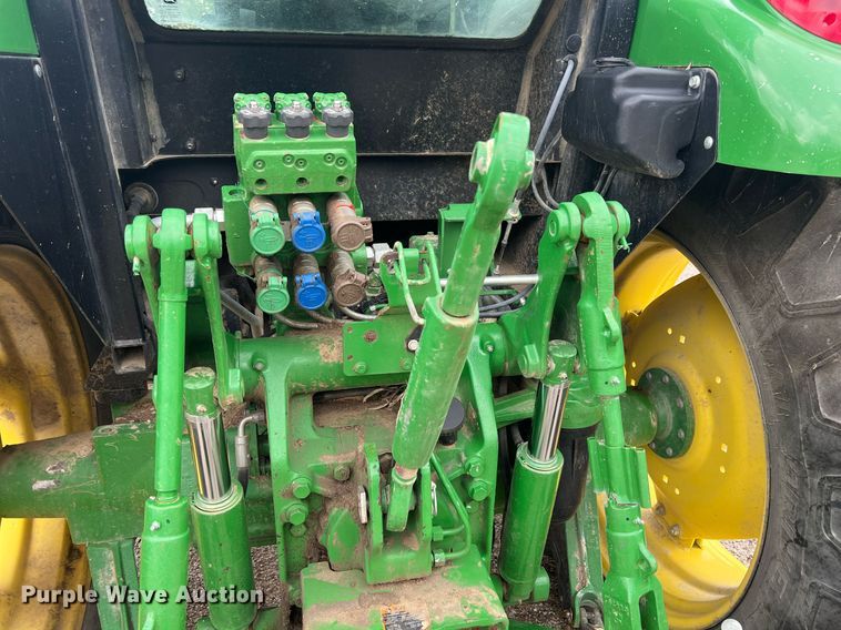 image for item LG9039 2015 John Deere 6115D  MFWD tractor