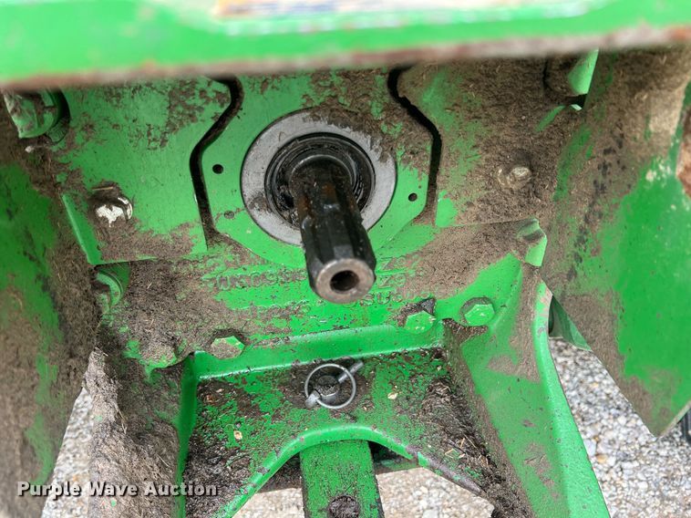 image for item LG9039 2015 John Deere 6115D  MFWD tractor