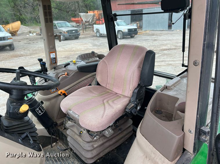 image for item LG9039 2015 John Deere 6115D  MFWD tractor