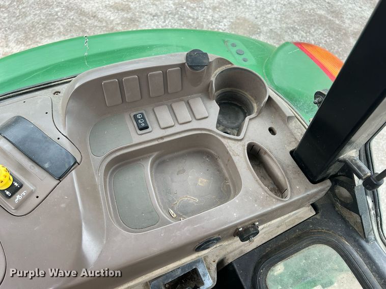 image for item LG9039 2015 John Deere 6115D  MFWD tractor