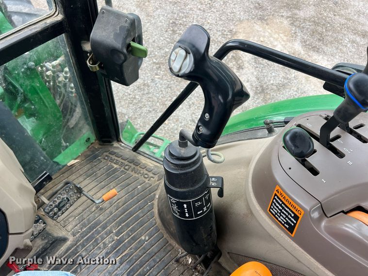 image for item LG9039 2015 John Deere 6115D  MFWD tractor