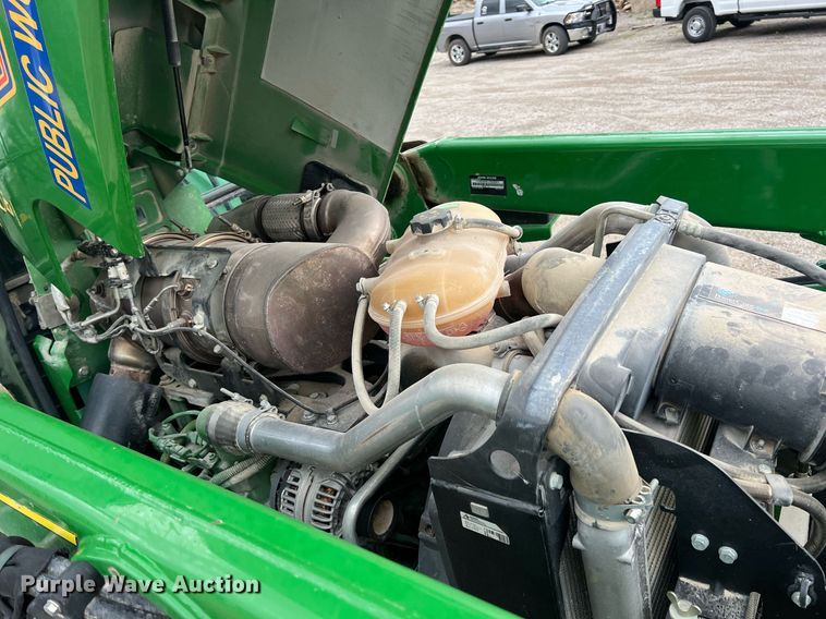 image for item LG9039 2015 John Deere 6115D  MFWD tractor