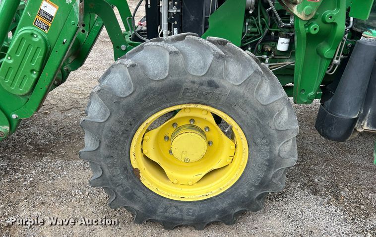 image for item LG9039 2015 John Deere 6115D  MFWD tractor