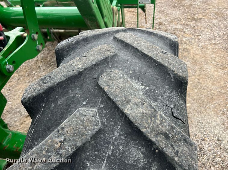 image for item LG9039 2015 John Deere 6115D  MFWD tractor