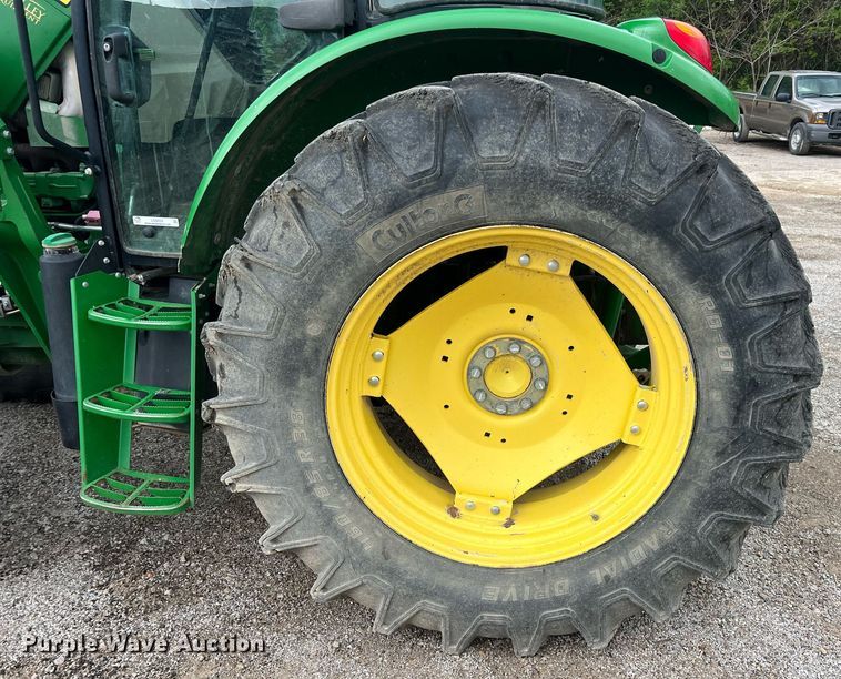 image for item LG9039 2015 John Deere 6115D  MFWD tractor