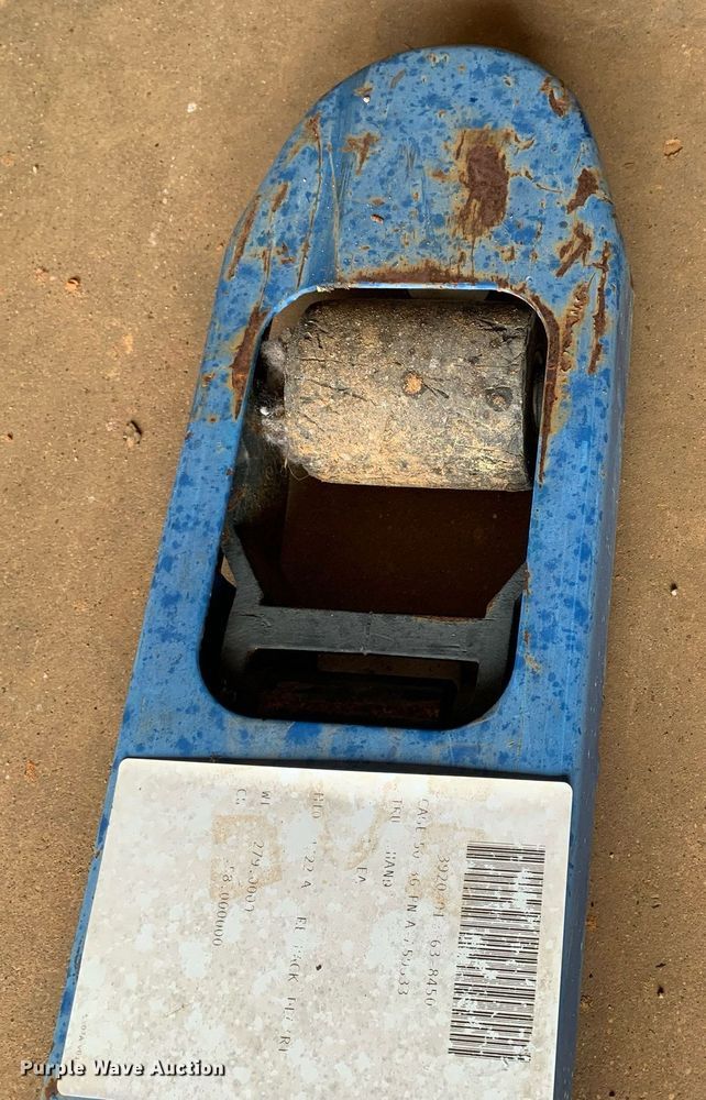 image for item LH9593 2021  pallet jack