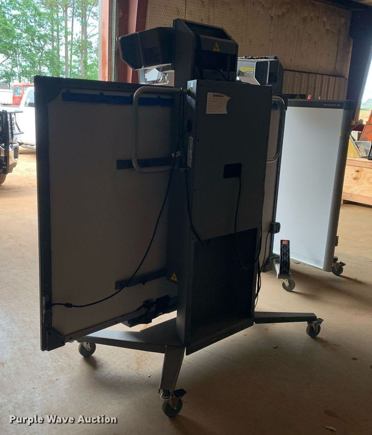 image for item LH9594 (2) Smart boards