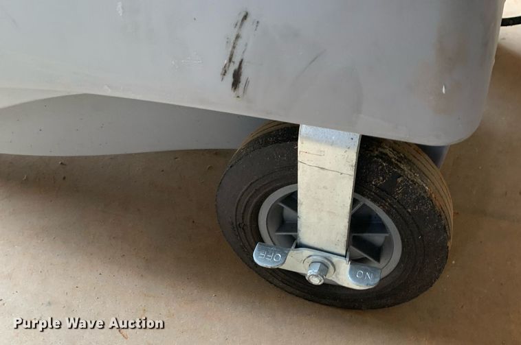 image for item LH9599 Power Breezer PB10-A-1G V6  misting fan