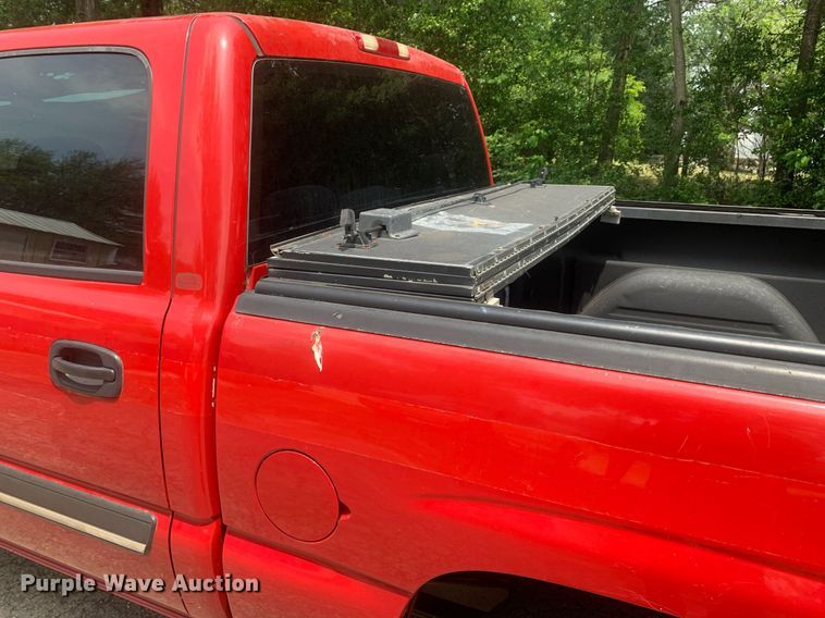 image for item LH9603 2007 Chevrolet Silverado 1500  Crew Cab pickup truck