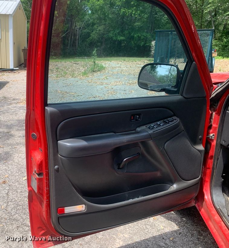 image for item LH9603 2007 Chevrolet Silverado 1500  Crew Cab pickup truck