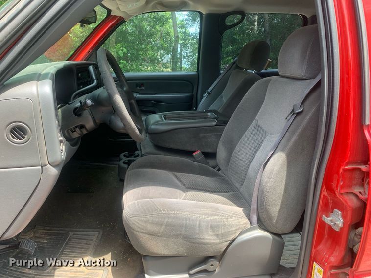 image for item LH9603 2007 Chevrolet Silverado 1500  Crew Cab pickup truck