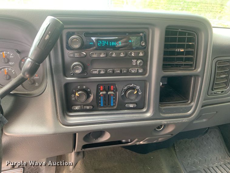 image for item LH9603 2007 Chevrolet Silverado 1500  Crew Cab pickup truck