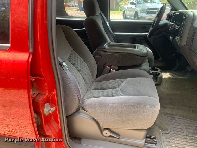 image for item LH9603 2007 Chevrolet Silverado 1500  Crew Cab pickup truck