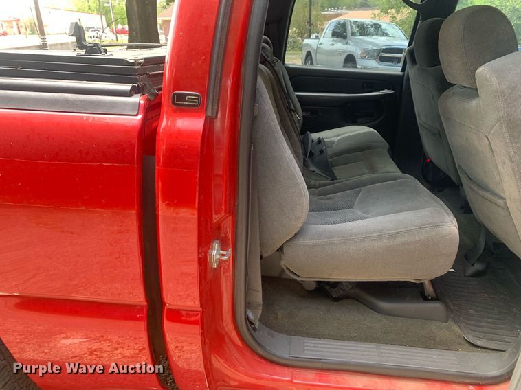 image for item LH9603 2007 Chevrolet Silverado 1500  Crew Cab pickup truck