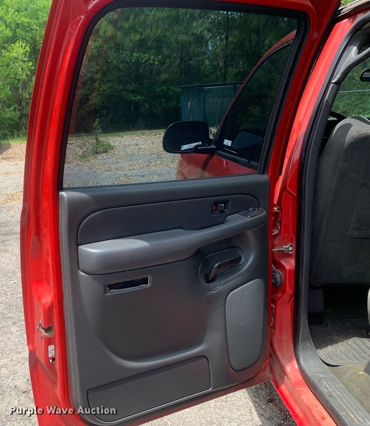 image for item LH9603 2007 Chevrolet Silverado 1500  Crew Cab pickup truck