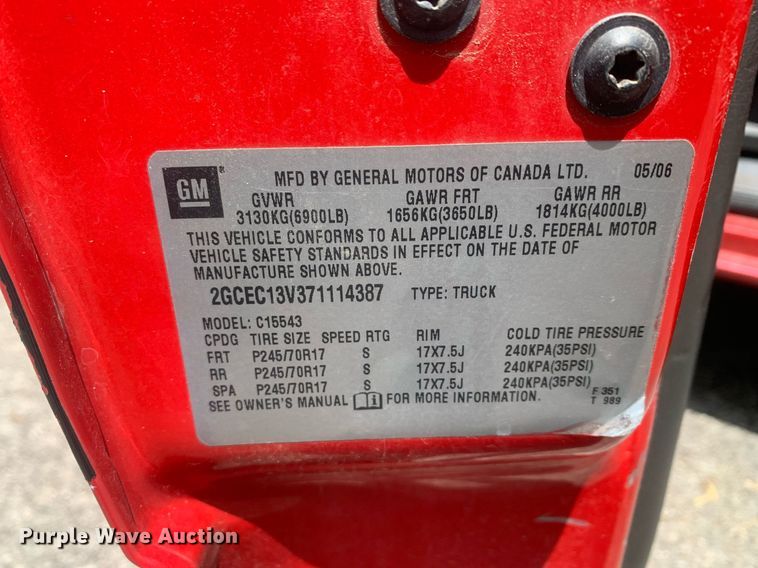 image for item LH9603 2007 Chevrolet Silverado 1500  Crew Cab pickup truck