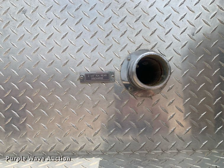 image for item LH9605 1989 Ford F800  pumper fire truck