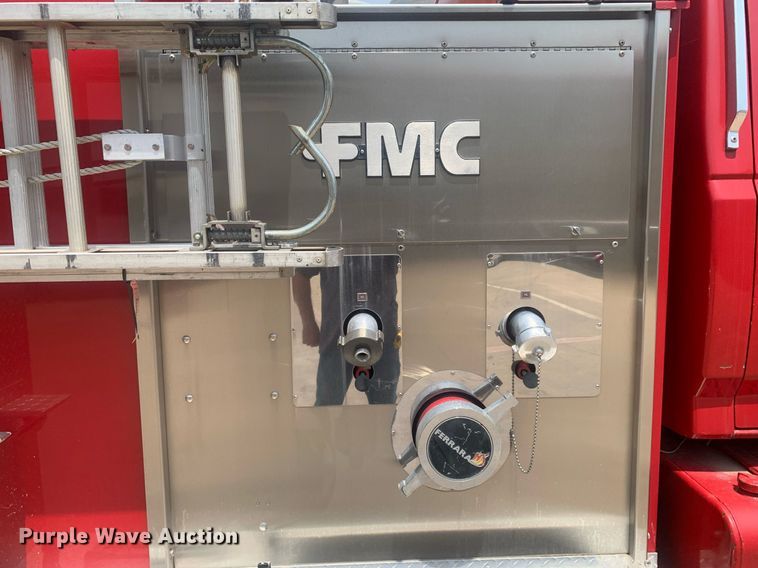 image for item LH9605 1989 Ford F800  pumper fire truck