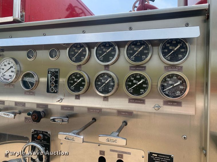 image for item LH9605 1989 Ford F800  pumper fire truck