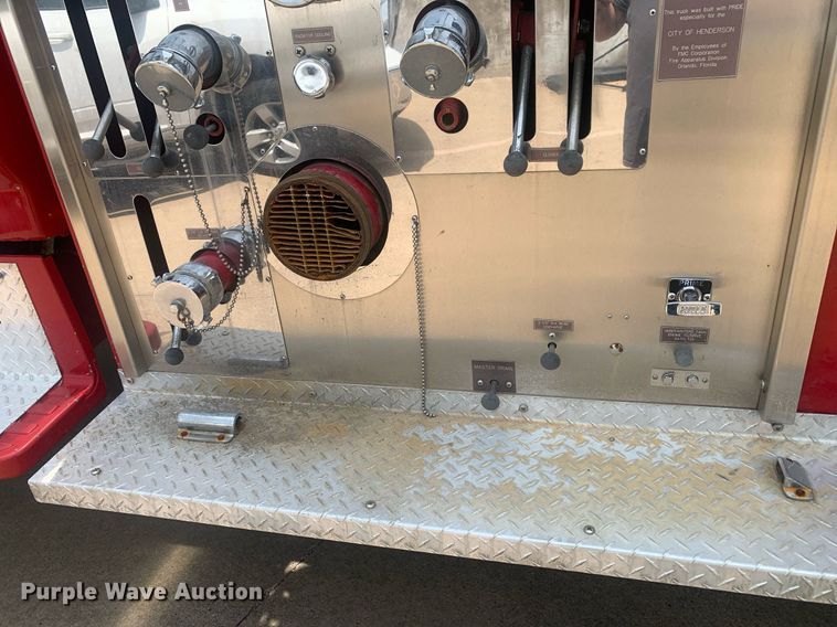 image for item LH9605 1989 Ford F800  pumper fire truck