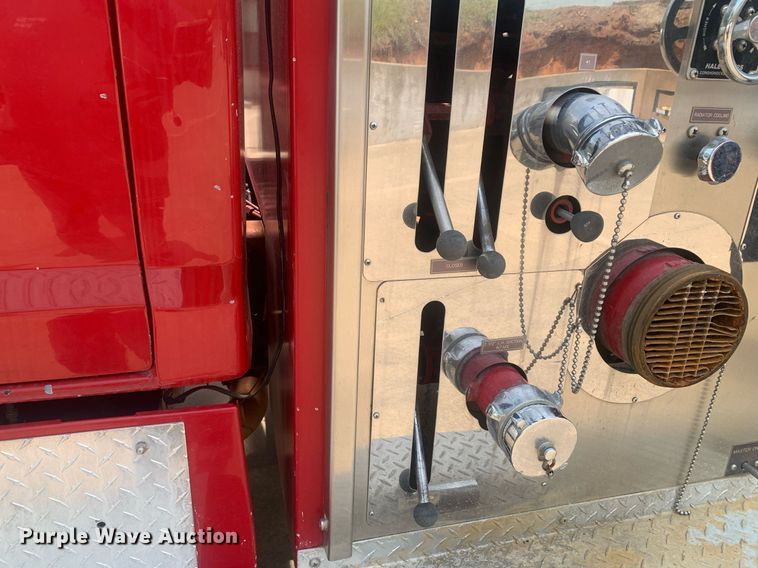 image for item LH9605 1989 Ford F800  pumper fire truck