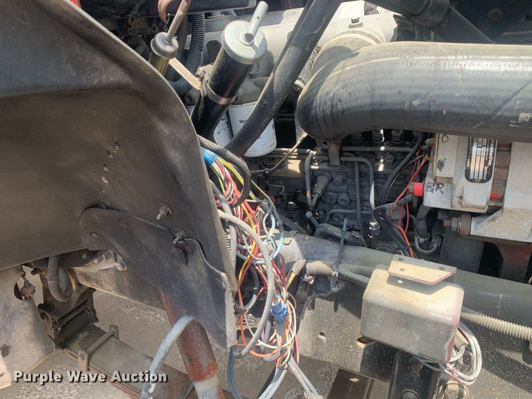 image for item LH9605 1989 Ford F800  pumper fire truck