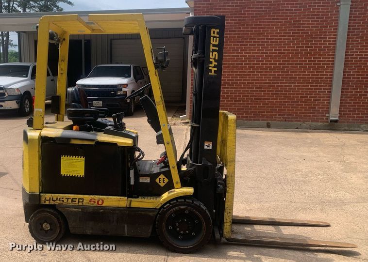 image for item LH9606 Hyster E60XM  forklift