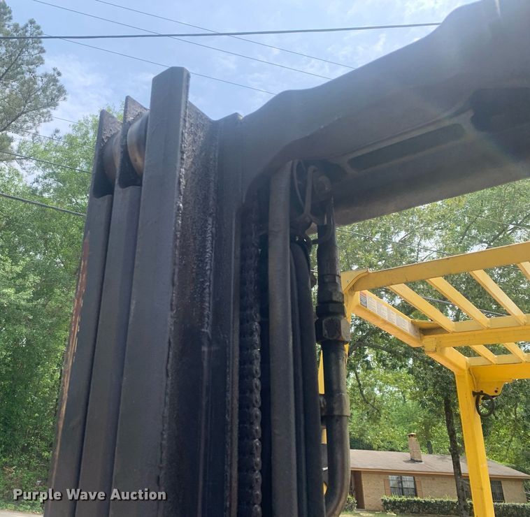 image for item LH9606 Hyster E60XM  forklift