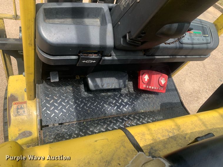 image for item LH9606 Hyster E60XM  forklift
