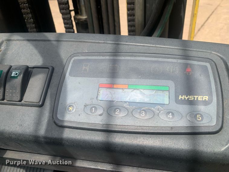 image for item LH9606 Hyster E60XM  forklift