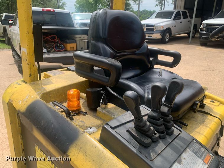 image for item LH9606 Hyster E60XM  forklift