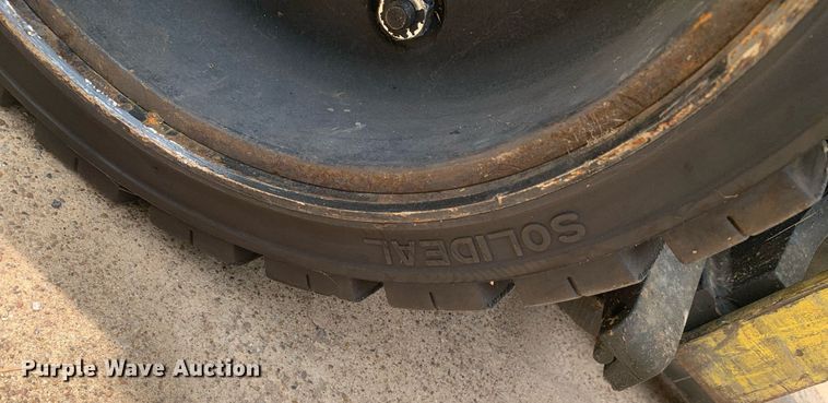 image for item LH9606 Hyster E60XM  forklift