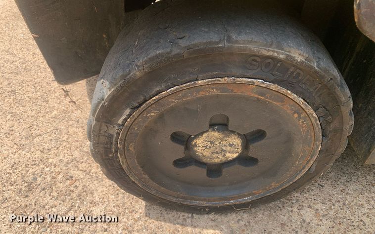 image for item LH9606 Hyster E60XM  forklift