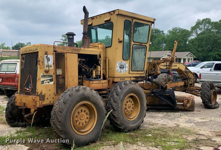 image for item LH9617 1985 Caterpillar 120G  rigid frame motor grader