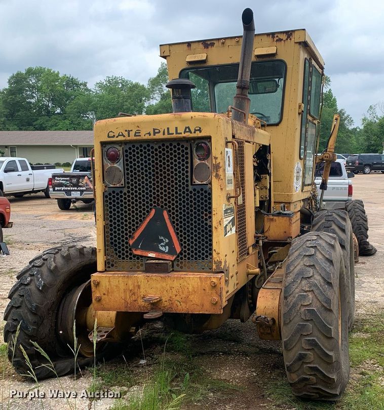 image for item LH9617 1985 Caterpillar 120G  rigid frame motor grader