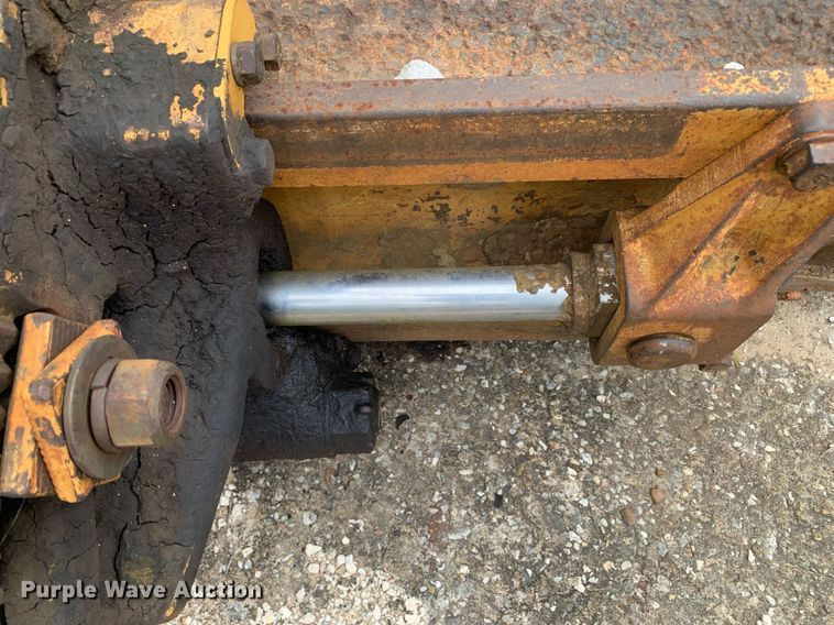 image for item LH9617 1985 Caterpillar 120G  rigid frame motor grader