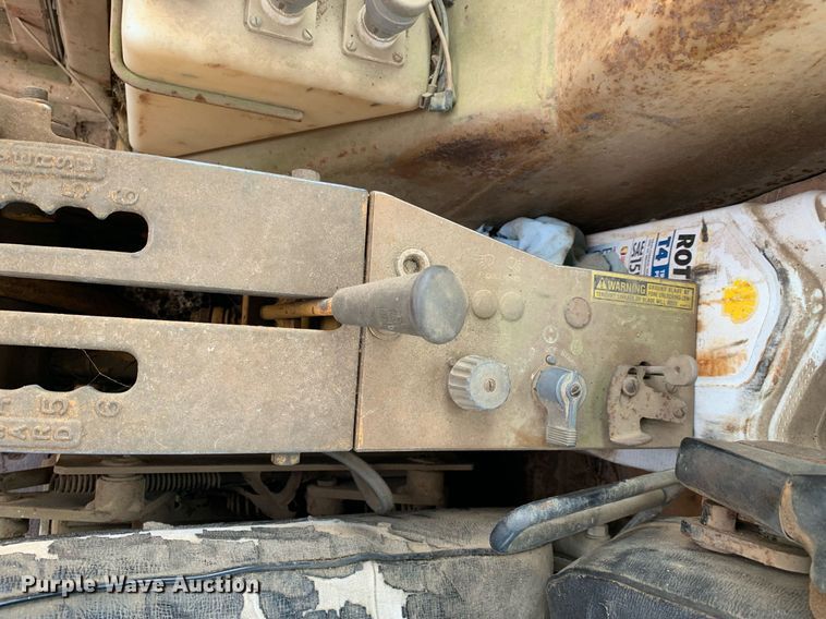 image for item LH9617 1985 Caterpillar 120G  rigid frame motor grader