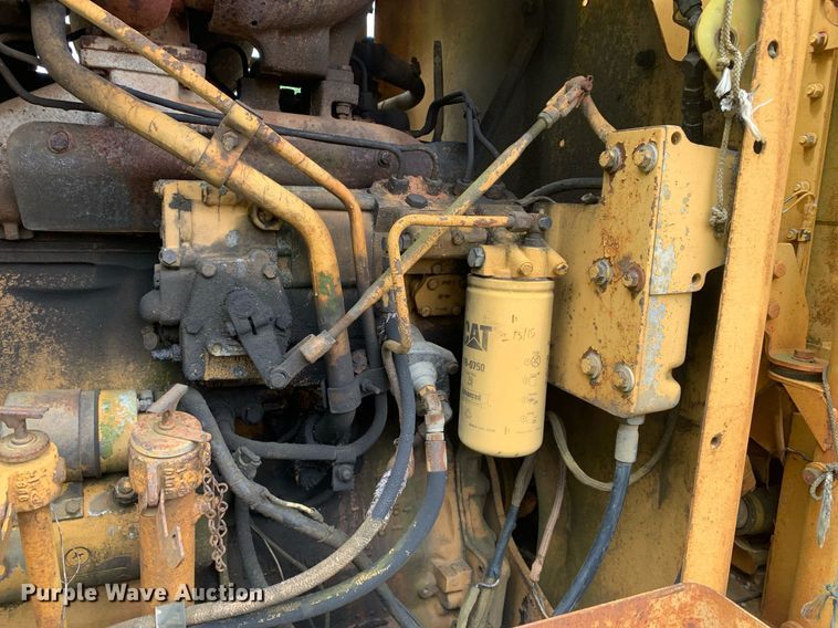 image for item LH9617 1985 Caterpillar 120G  rigid frame motor grader