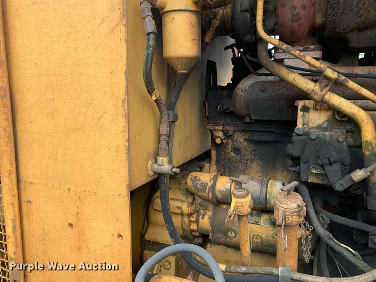 image for item LH9617 1985 Caterpillar 120G  rigid frame motor grader