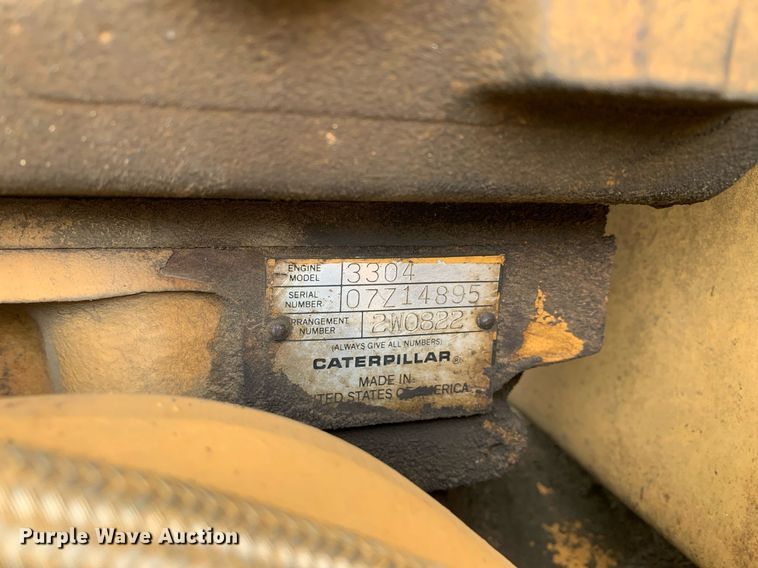 image for item LH9617 1985 Caterpillar 120G  rigid frame motor grader