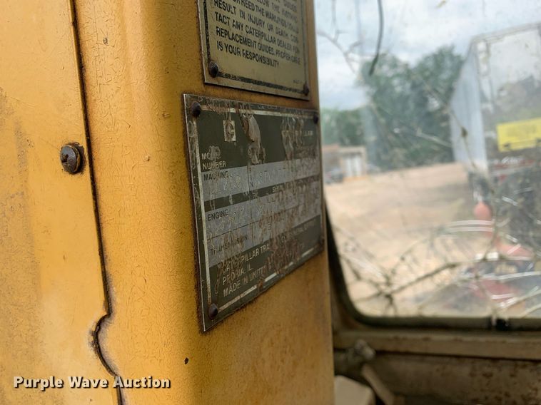 image for item LH9617 1985 Caterpillar 120G  rigid frame motor grader