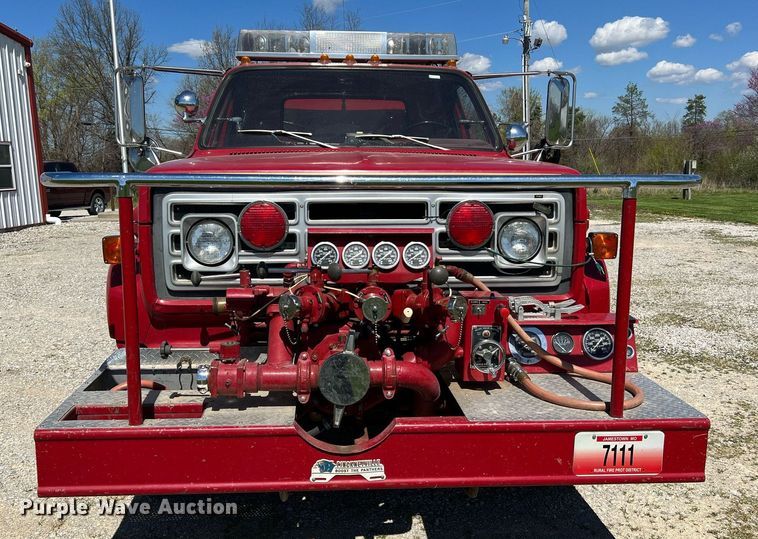 image for item LI9597 1983 GMC C7000  pumper fire truck